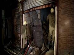 
      
      Delhi: Fire breaks out in Daryaganj, no injuries reported 
      
      