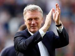 
      
      West Ham manager Moyes, players Diop and Cullen test positive...
      
      