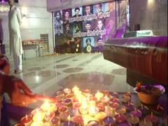 
      
      MP: Locals pay tribute to bravehearts' on Diwali in Bhopal temple
      
      