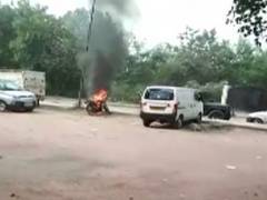 
      
      Delhi: Rider sets bike ablaze after being towed away by police
      
      