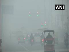 
      
      Dense fog engulfs Delhi-NCR
      
      