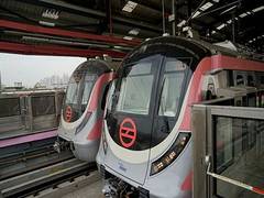 
      
      DMRC launches smart card with auto top-up facility
      
      