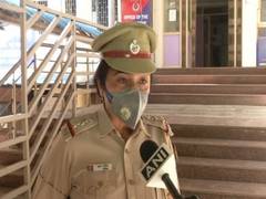 
      
      Delhi Police help pregnant woman reach hospital in time
      
      