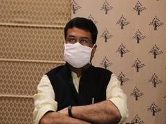 
      
      Dharmendra Pradhan, CEA discuss establishing integrated steel...
      
      