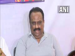 
      
      Sameer Wankhede's father files police complaint against Nawab...
      
      