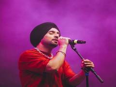 
      
      Reel 'Soorma' gets real Soorma's hockey stick
      
      