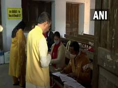 
      
      UP Assembly polls: Dy CM Dinesh Sharma casts his vote in Lucknow
      
      