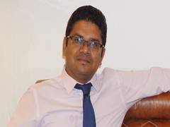 
      
      Mumbai based Dr Vaibhav Shah gives free Hair Transplant to...
      
      