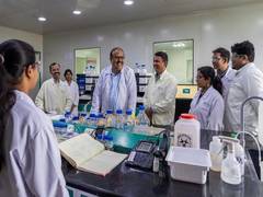
      
      CSIR sanctions project to develop human monoclonal antibodies...
      
      