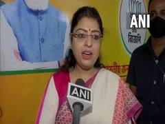 
      
      'Bhabanipur wants its own daughter', says BJP's candidate...
      
      