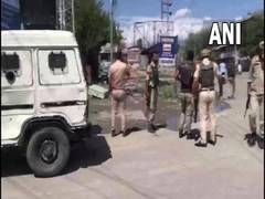 
      
      CRPF jawan injured in Srinagar grenade attack 
      
      