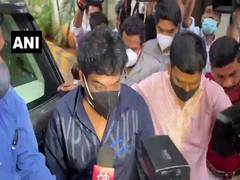 
      
      Hyderabad: Tollywood director Puri Jagannadh reaches ED...
      
      