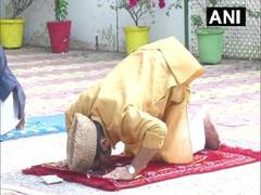 
      
      Gurugram administration cancels permission for 8 namaz sites
      
      
