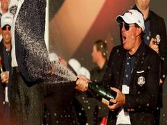 
      
      PGA C'ship: Phil Mickelson becomes oldest major winner 
      
      