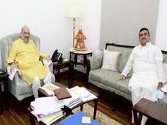 
      
      Suvendu Adhikari meets Shah in Delhi, discusses violence in Bengal
      
      