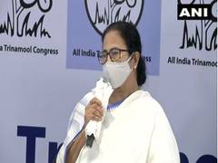 
      
      Farmers suffering due to Centre's indifference, alleges Mamata
      
      