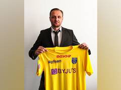 
      
      ISL: Kerala Blasters rope in Ivan Vukomanovic as head coach
      
      