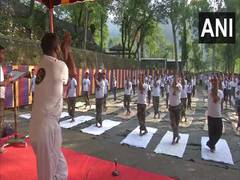 
      
      Army organises Yoga session in J-K's Poonch 
      
      