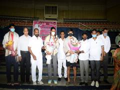 
      
      Telangana Sports Minister felicitates Tokyo-bound shuttlers...
      
      