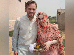 
      
      NZ YouTuber Karl Rock's wife approaches Delhi HC for quashing...
      
      