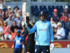 
      
      Woakes, Root steer England to win in first ODI against Sri Lanka
      
      