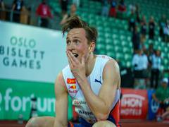 
      
      Karsten Warholm breaks 29-year-old world record in 400m hurdles
      
      
