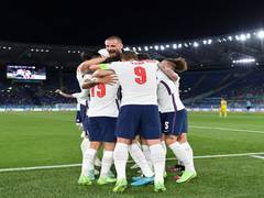 
      
      Euro 2020: Harry Kane, Maguire star as England thrash Ukraine...
      
      