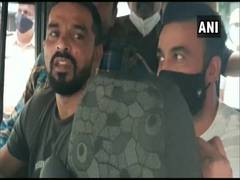 
      
      Mumbai: Raj Kundra taken to Crime Branch's property cell...
      
      