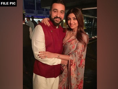 
      
      SEBI fines Shilpa Shetty, Raj Kundra Rs 3 lakh for Insider Trading
      
      