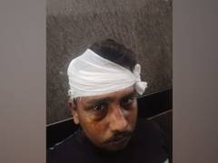 
      
      Four Shiv Sena workers arrested for assaulting delivery...
      
      