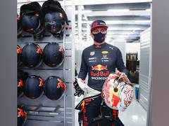 
      
      US GP FP2: Verstappen explains why he called Hamilton 'stupid...
      
      