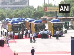 
      
      Delhi govt to launch 100 airconditioned CNG buses tomorrow
      
      