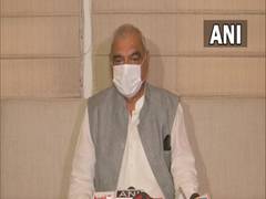 
      
      Former Haryana CM Hooda demands probe into lathicharge by...
      
      