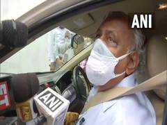 
      
      When government does 'poor work' we criticise it, says Navjot...
      
      