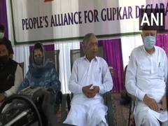
      
      Gupkar Alliance adopts resolution to restore 'constitutional...
      
      