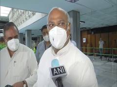 
      
      Govt said it was a 'mistake' : Mallikarjun Kharge on...
      
      