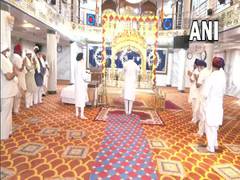 
      
      'Sukran ki Ardaas' offered at Delhi gurudwara after safe...
      
      