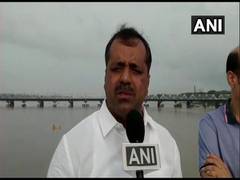 
      
      K'taka govt silent on curbs on Muslims in temple fairs: Congress
      
      