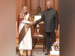 
      
      Bangladesh PM Sheikh Hasina calls on President Kovind
      
      