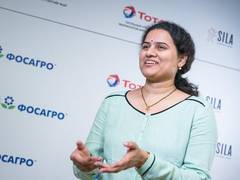 
      
      Koneru Humpy wins Armageddon, India reach finals of Online...
      
      