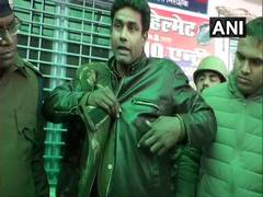 
      
      CAA protest: Narrow escape for Firozabad cop as bullet pierce...
      
      