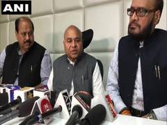 
      
      MP govt accepts delay in farm loan waiver 
      
      