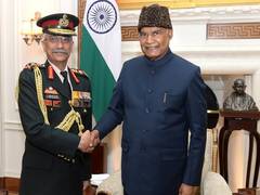 
      
      Army Chief calls on President Kovind
      
      