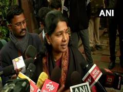 
      
      DMK's Kanimozhi slams calls to boycott Deepika Padukone's movies
      
      