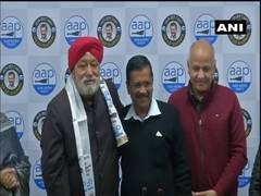 
      
      Harsharan Singh Balli quits BJP, joins AAP
      
      
