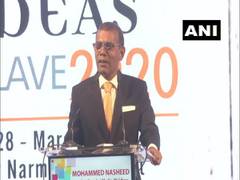 
      
      Maldives ex-President Mohamed Nasheed injured in explosion:...
      
      