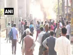 
      
      Over 20 people injured in clashes in Delhi's Jafrabad,...
      
      
