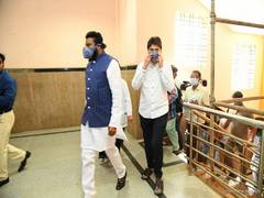 
      
      Karnataka health minister visits Kalaburgi hospital to review...
      
      