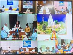 
      
      Union Agriculture Minister discusses issues of farmers' with...
      
      
