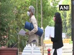 
      
      Activist Gautam Navlakha surrenders before NIA
      
      